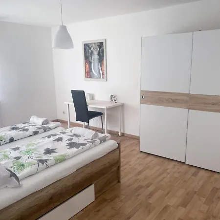 Zentrale 2-zimmer In Altstadt & Bahnhofsnaehe Apartment *